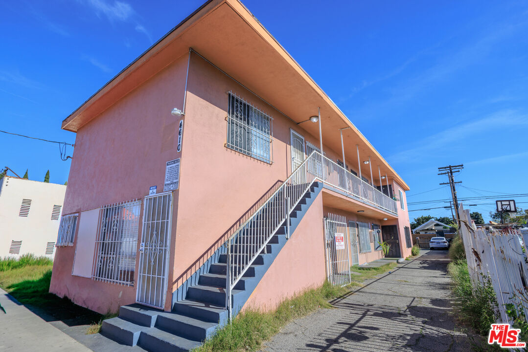 4610 Compton Avenue Los Angeles, CA 90011 - Photo 3 of 12