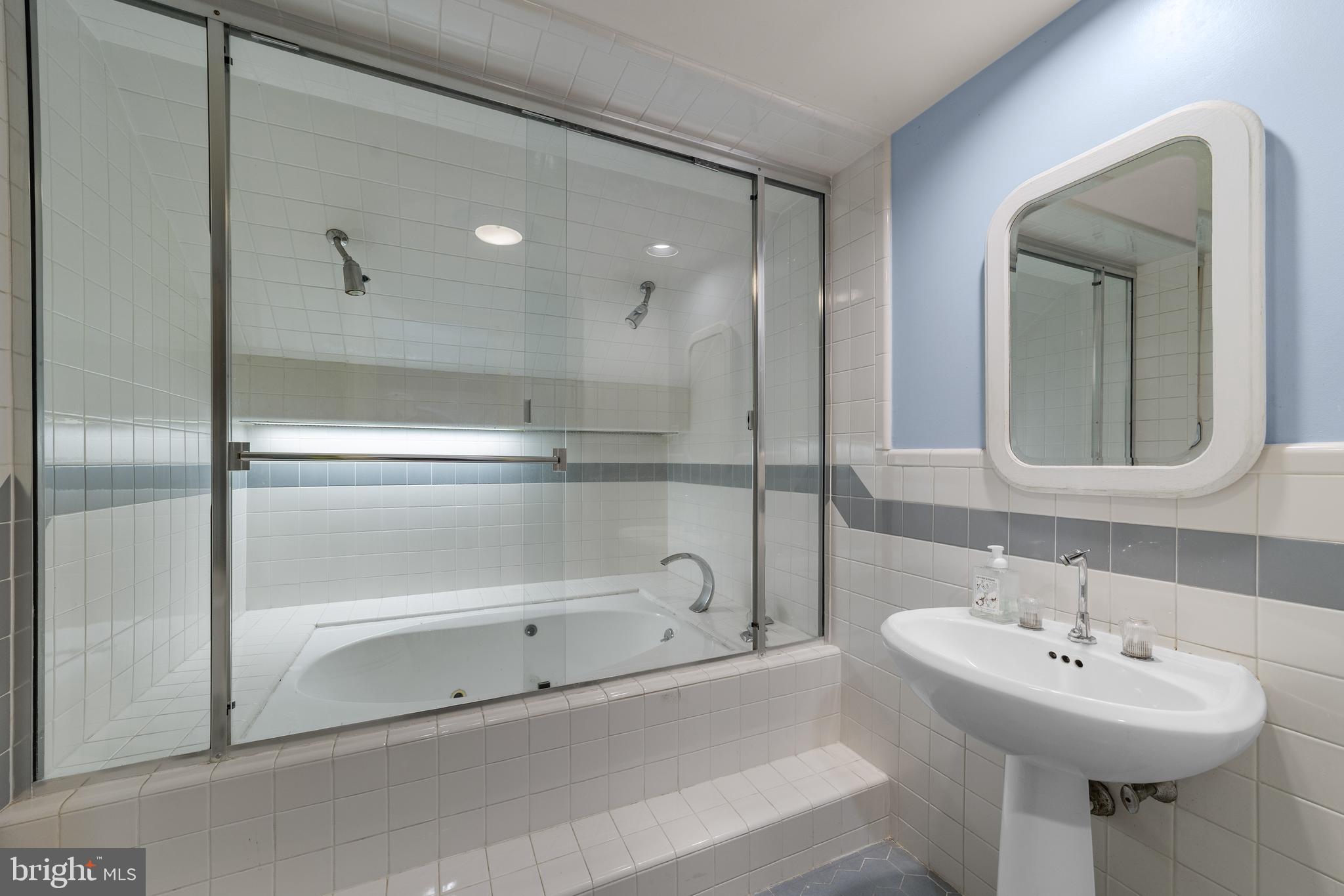 110 Partree Road Cherry Hill, NJ 08003 - Photo 31 of 35 3rd Full Bathroom - Second Floor