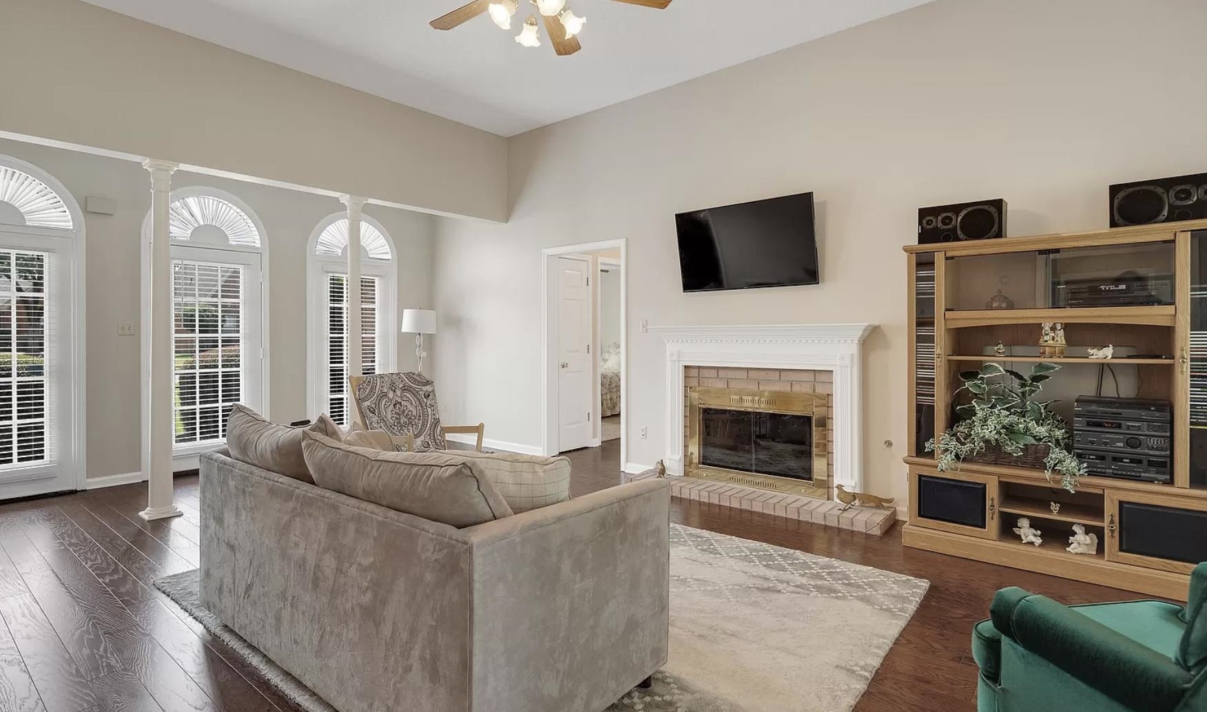 376 Wolf Run Road Collierville, TN 38017 - Photo 3 of 13 Gallery Image 3
