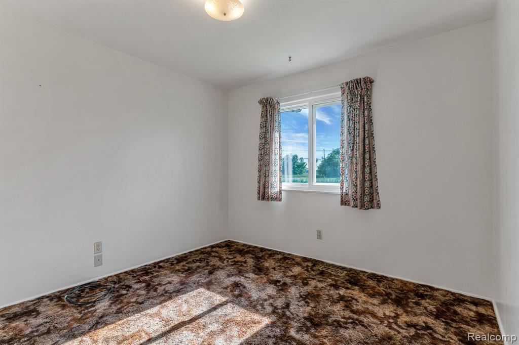 10014 Duffield Road Gaines, MI 48436 - Photo 17 of 32