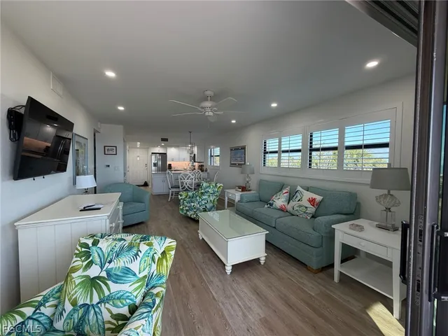 $985,000 | 2230 Camino Del Mar, Unit 1D2, Sanibel, FL 33957