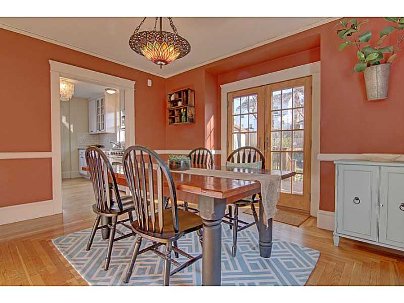 102 Dexterdale Road Providence, RI 02906 - Photo 9 of 25 Dining Room.