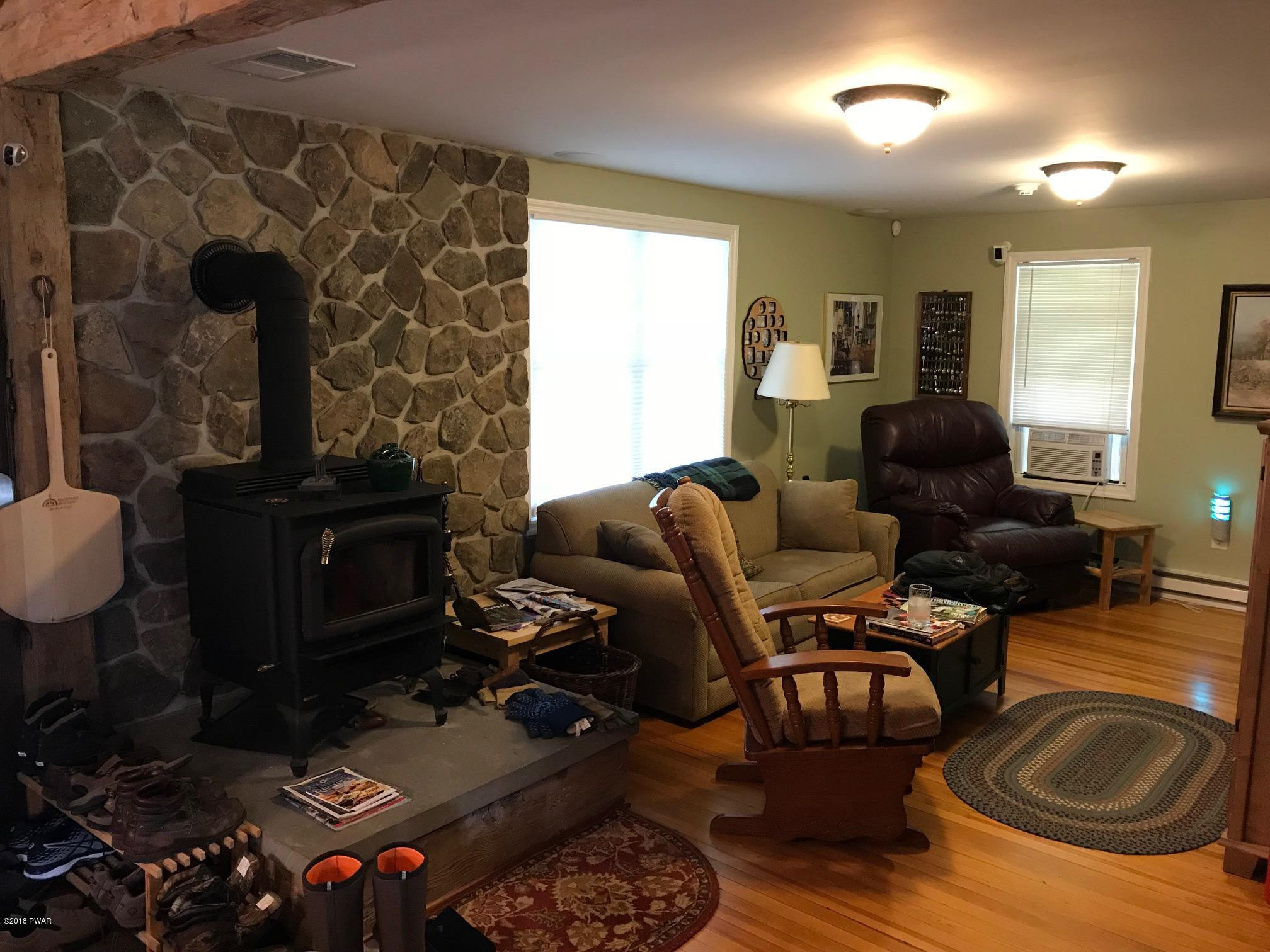47 Roberts Road Starlight, PA 18461 - Photo 4 of 35