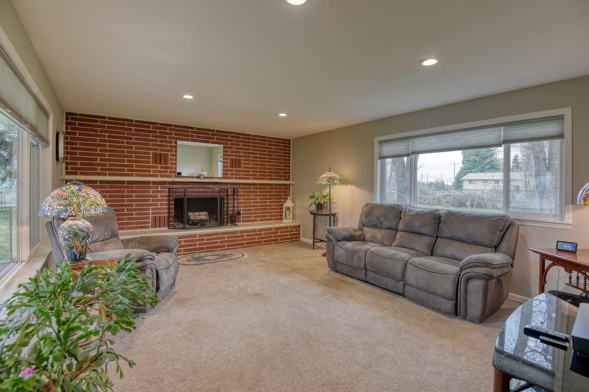 5405 North Powell Road Newman Lake, WA 99025 - Photo 2 of 12