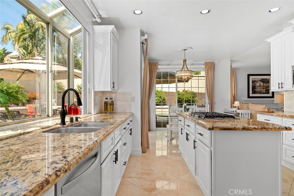 39 Highpoint Rancho Santa Margarita, CA 92679 - Photo 14 of 58