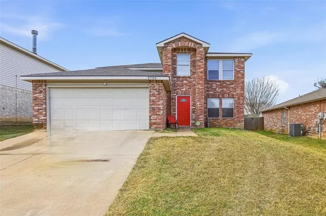 $289,000 | 8708 Saddle Ridge Circle, Fort Worth, TX 76123