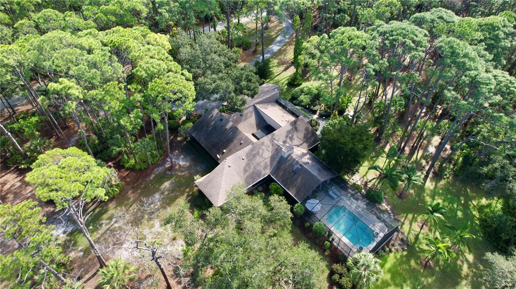 1027 Ranchero Drive Sarasota, FL 34240 - Photo 2 of 79 Gallery Image 2