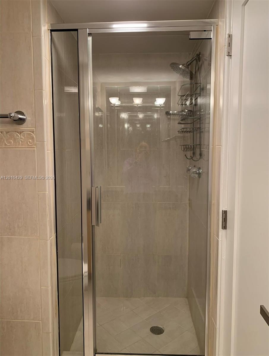 1541 Brickell Avenue, Unit A3101 Miami, FL 33129 - Photo 26 of 32 2nd Bathroom Shower