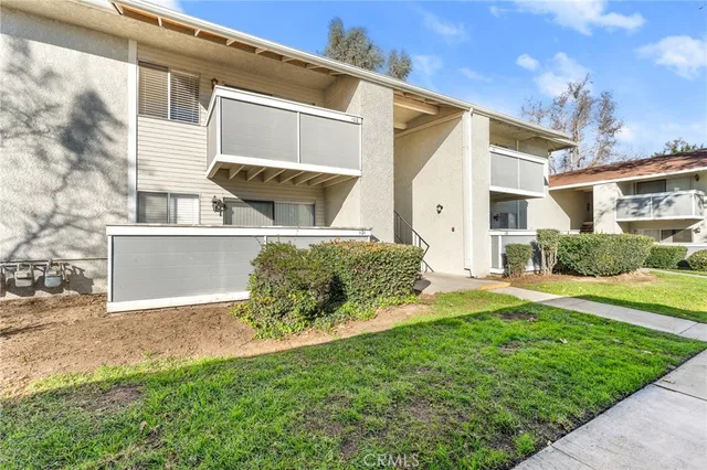 $299,000 | 26200 Redlands Boulevard, Unit 132, Redlands, CA 92373
