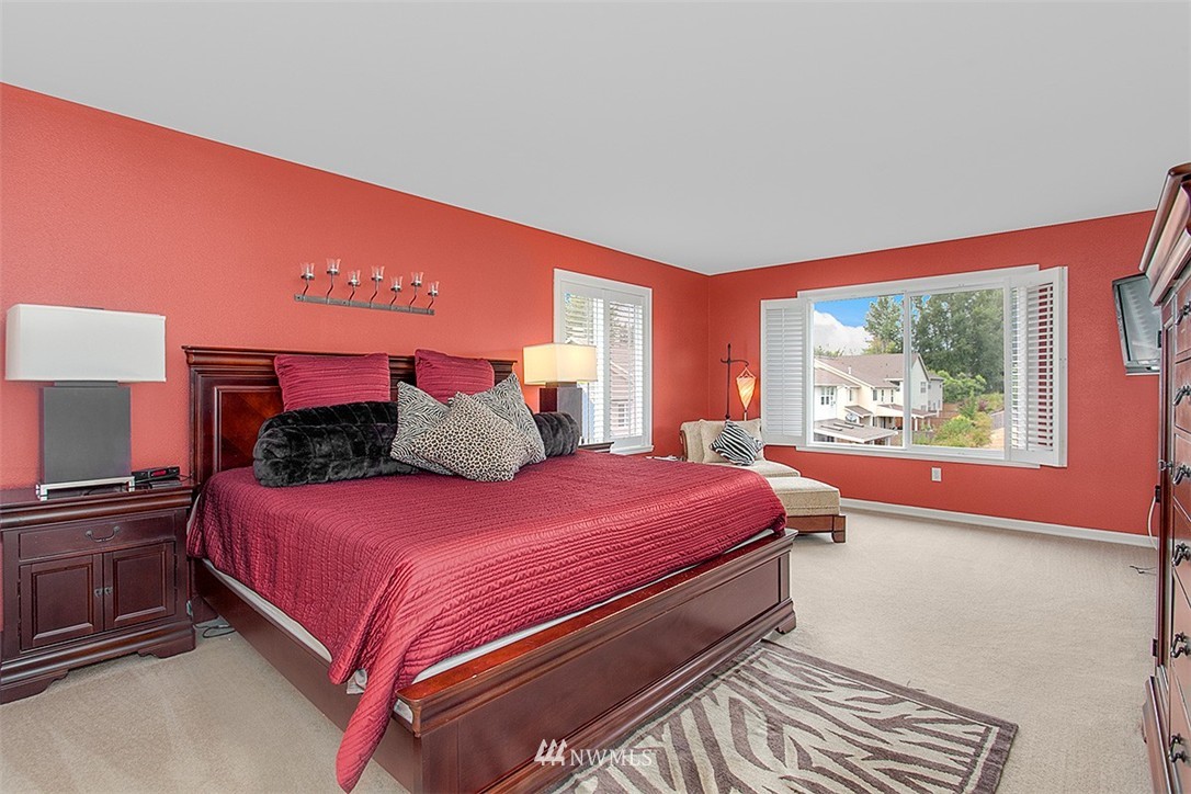 5516 Northeast 4th Court Renton, WA 98059 - Photo 14 of 23