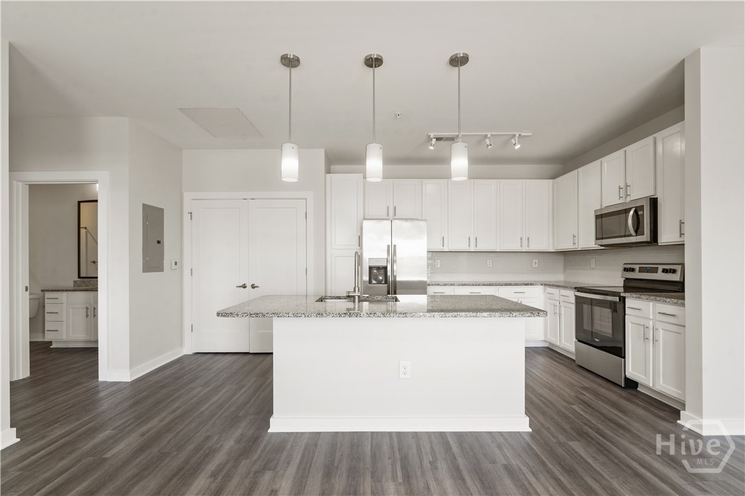100 Prince Avenue, Unit B206 Athens, GA 30601 - Photo 26 of 27 Gallery Image 26