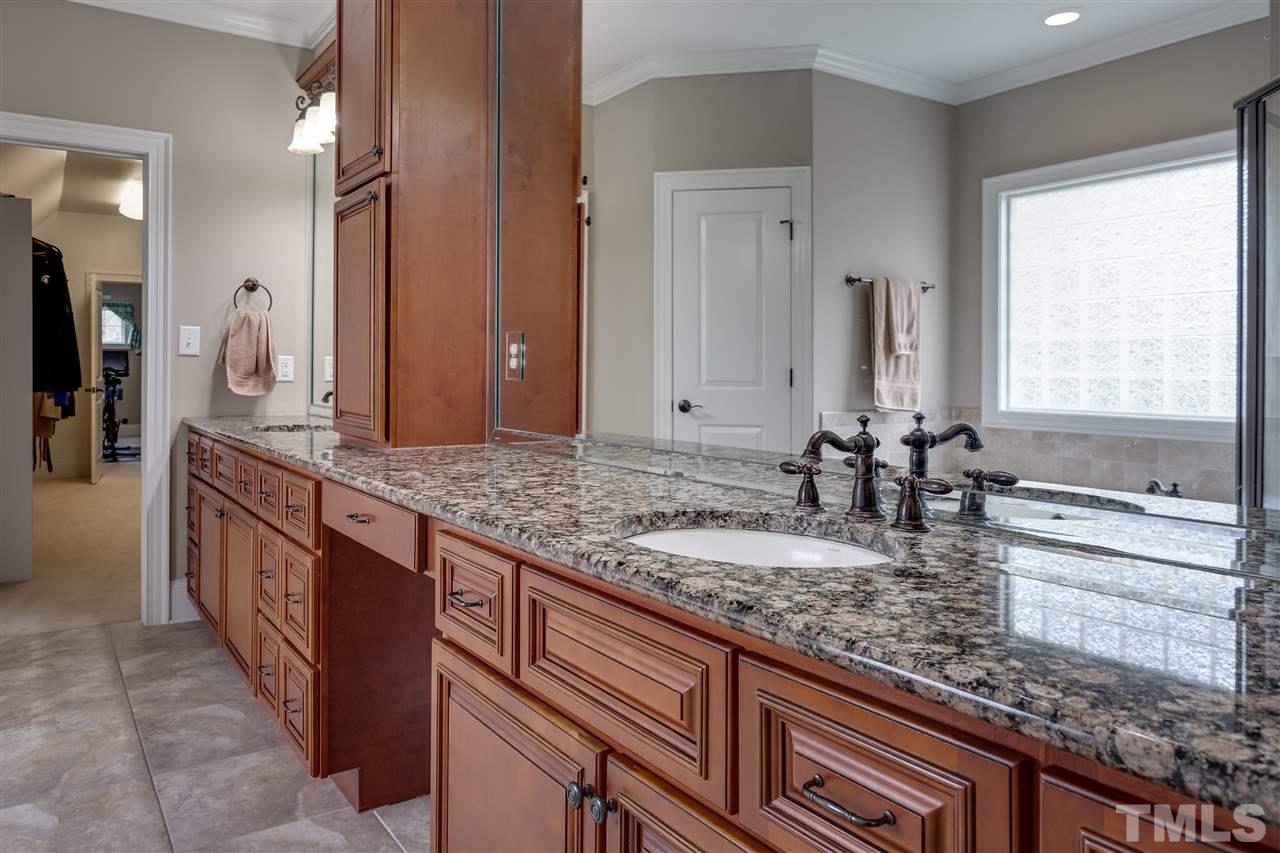 2604 Pathview Court Raleigh, NC 27613 - Photo 18 of 30