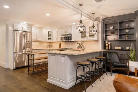 $1,995,000 | 115 Sewall Avenue, Unit 1, Brookline, MA 02446