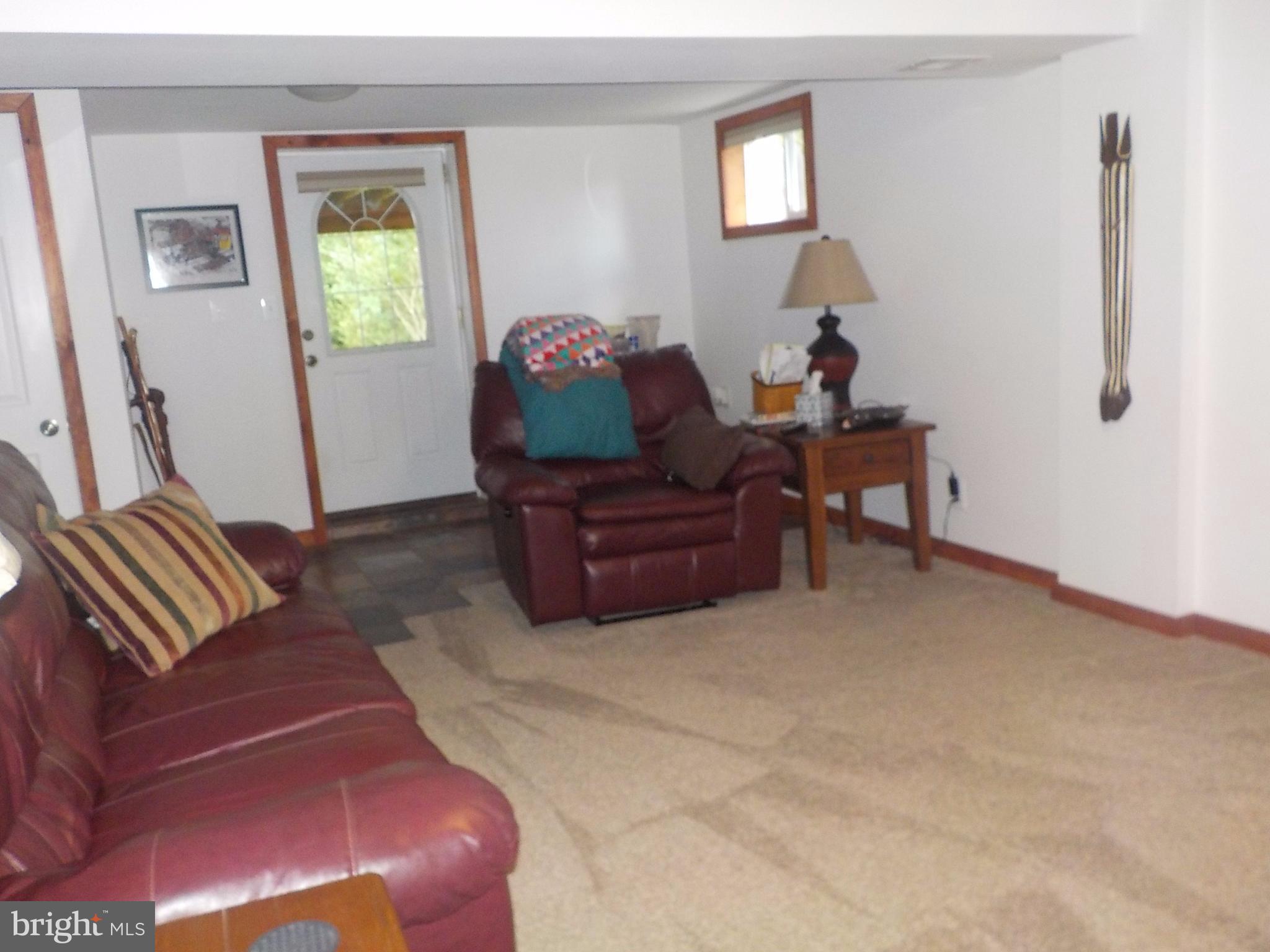 507 North Stuart Street Baltimore, MD 21221 - Photo 25 of 30 Family Room