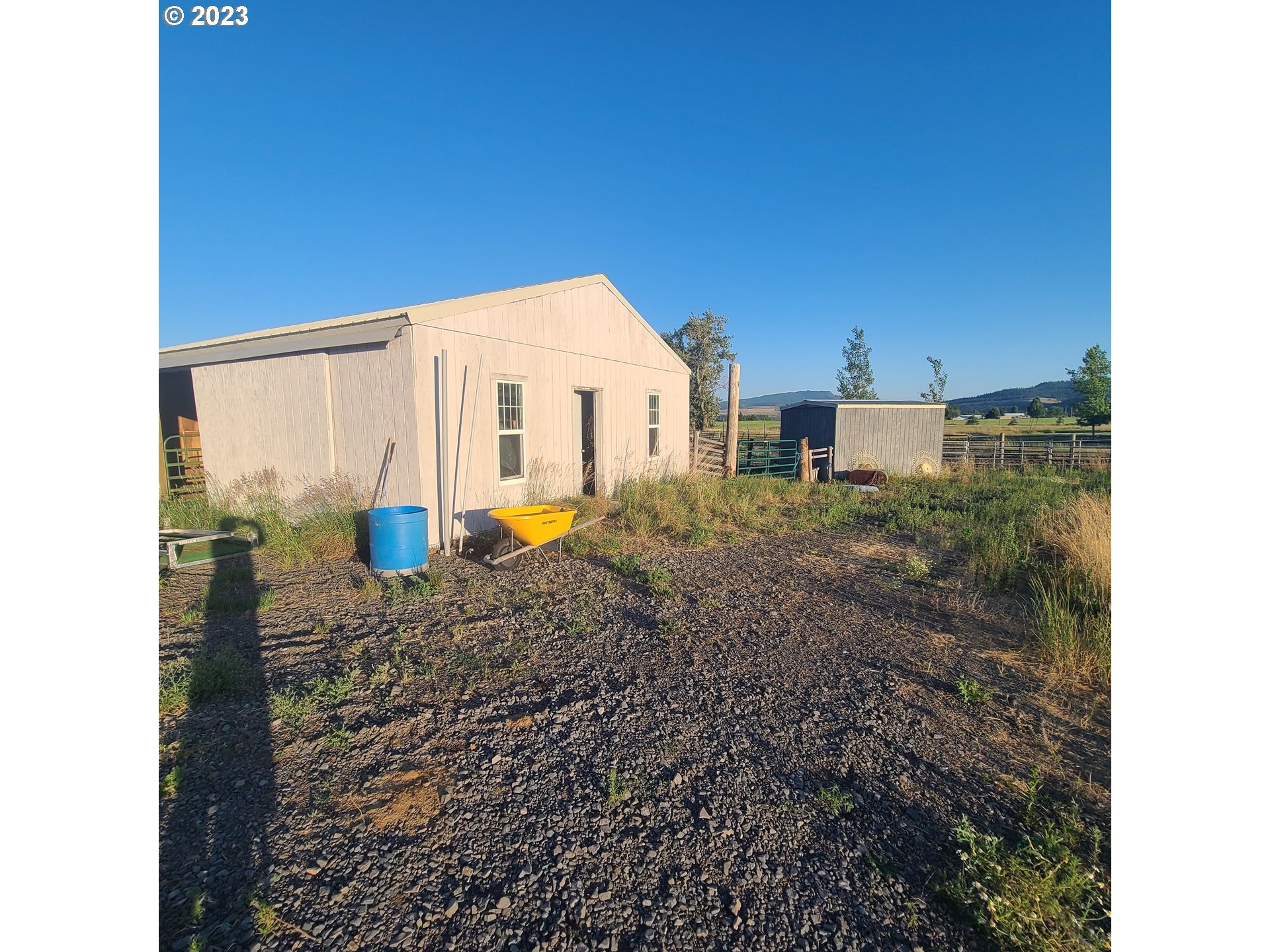 70775 Middle Road Elgin, OR 97827 - Photo 14 of 40 a view of a house with backyard