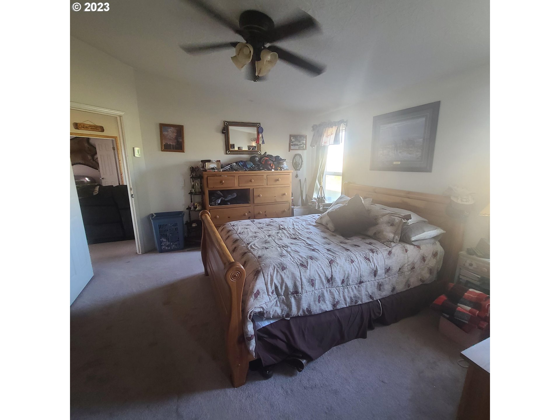 70775 Middle Road Elgin, OR 97827 - Photo 30 of 40 a bedroom with a bed and dresser