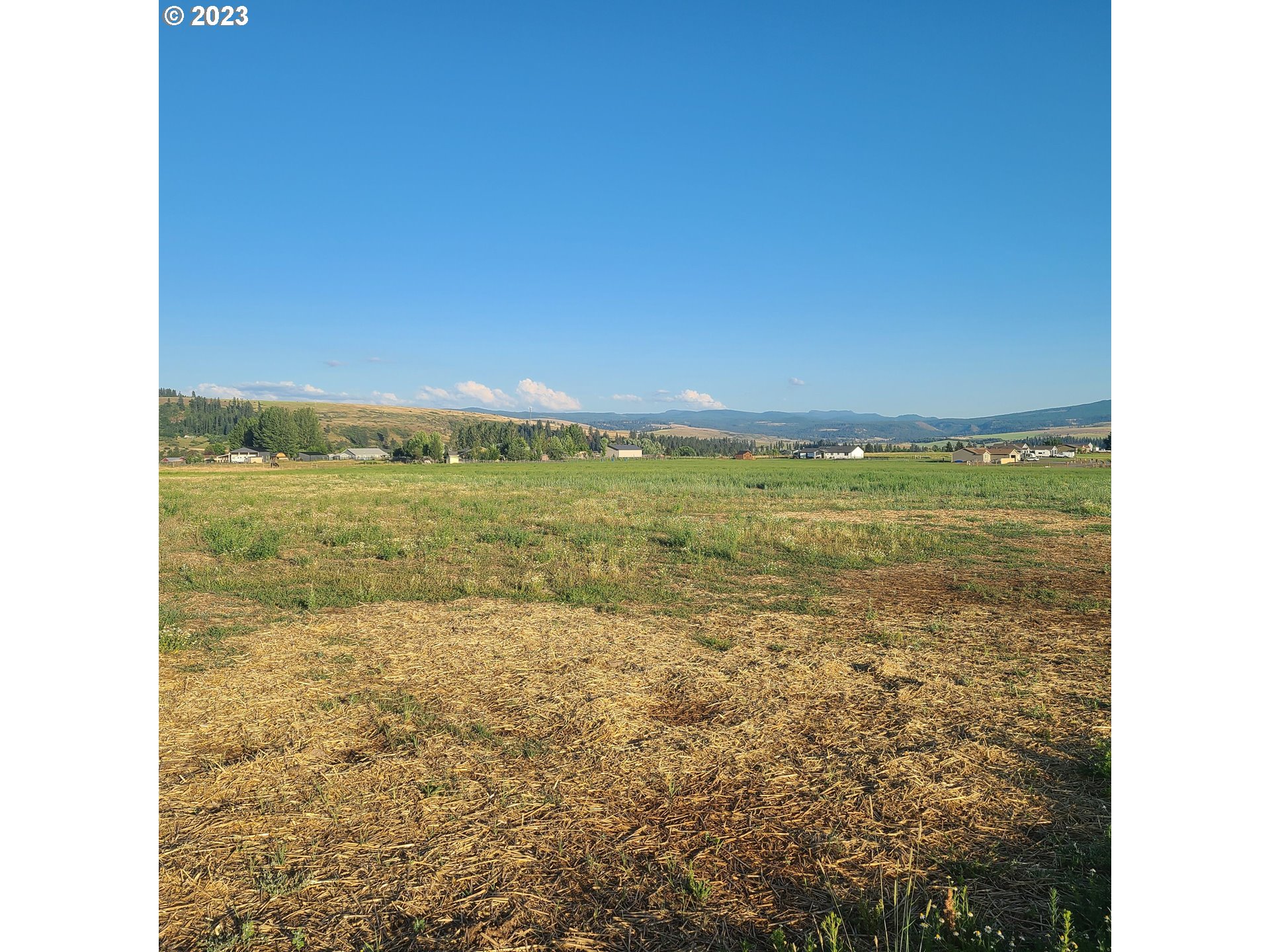 70775 Middle Road Elgin, OR 97827 - Photo 7 of 40 a view of an ocean