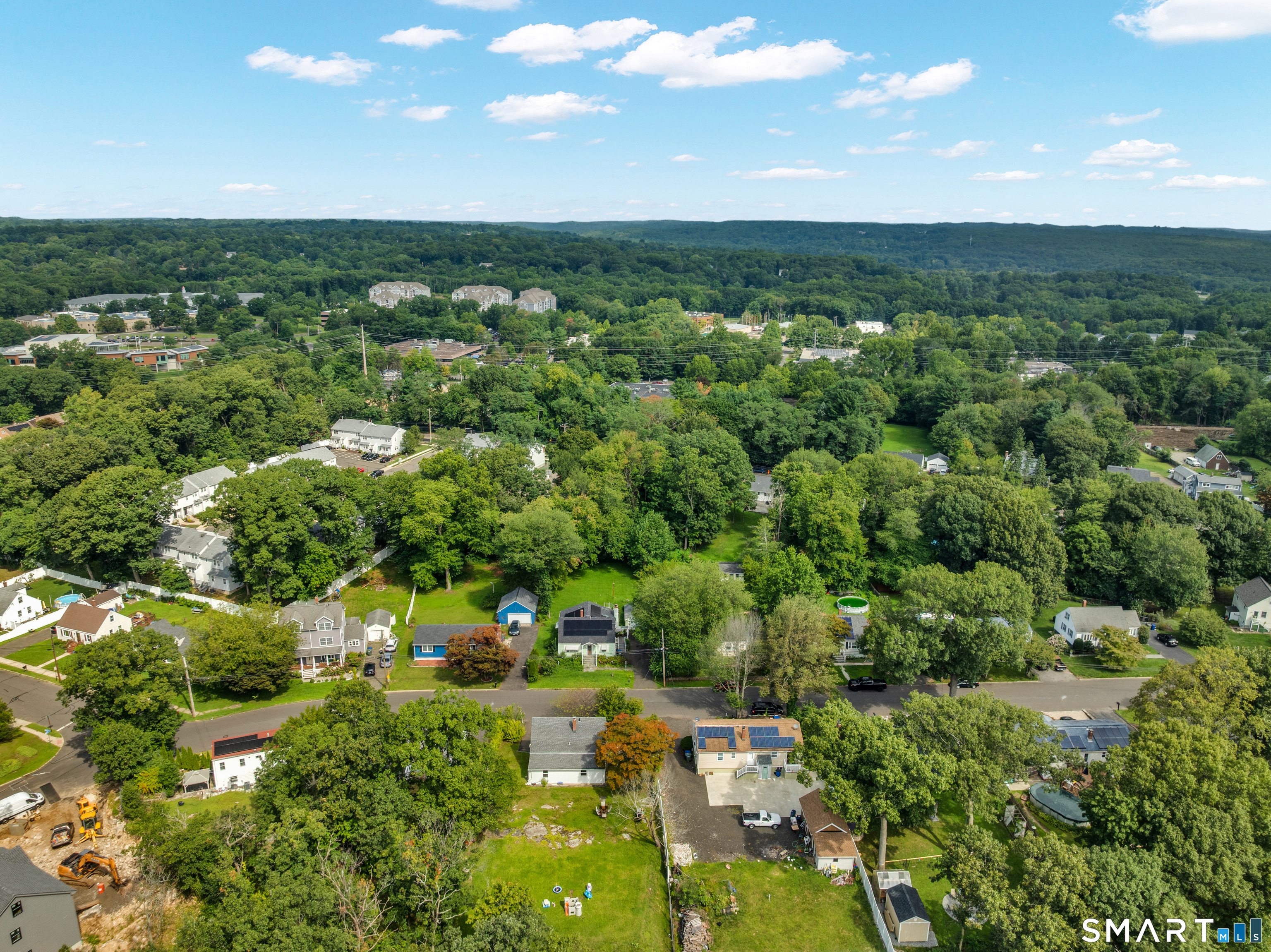 143 Red Oak Road Bridgeport, CT 06606 - Photo 24 of 28 Gallery Image 24