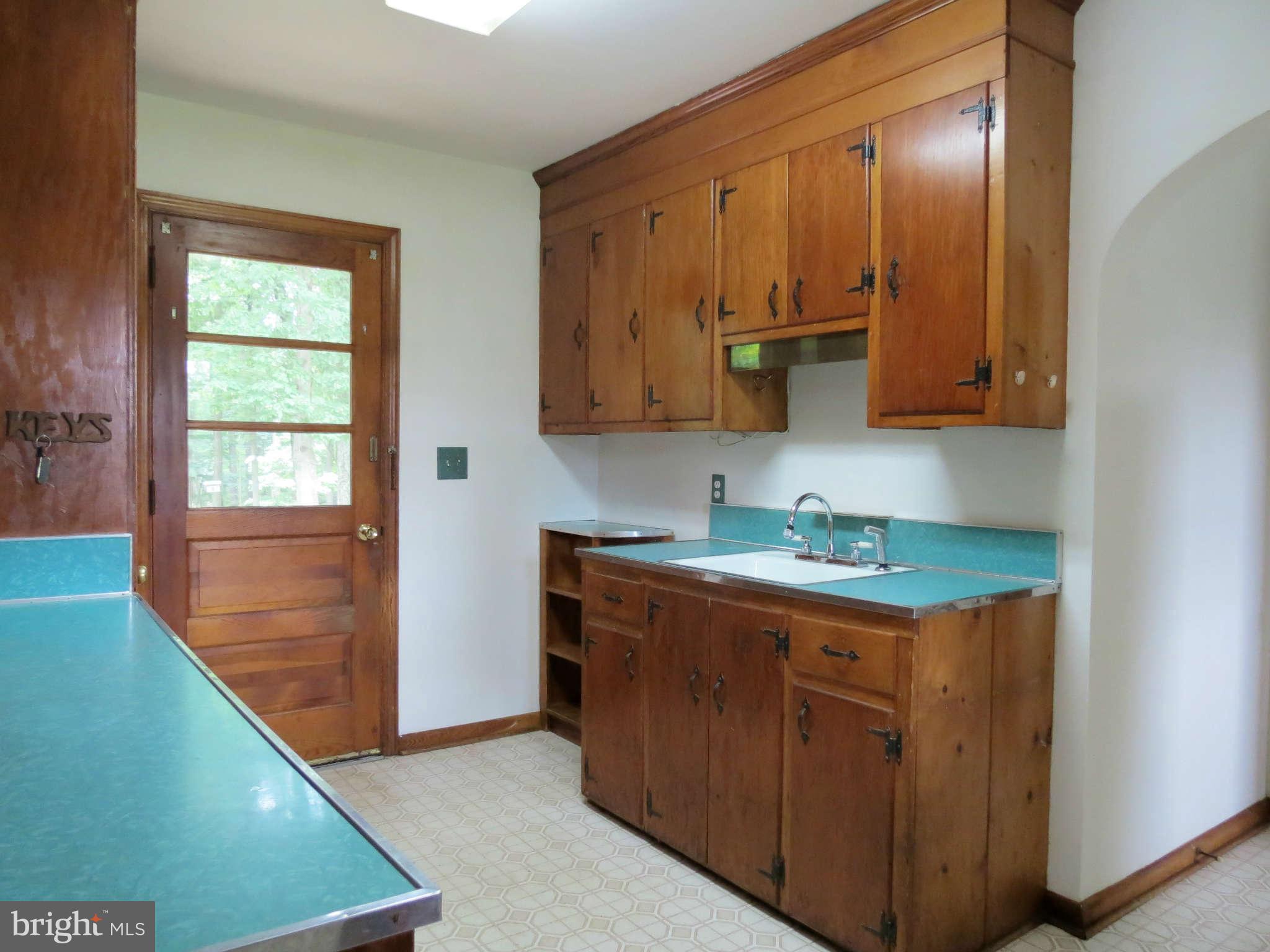 6018 Ridge Road Mount Airy, MD 21771 - Photo 11 of 18 Extended Kitchen