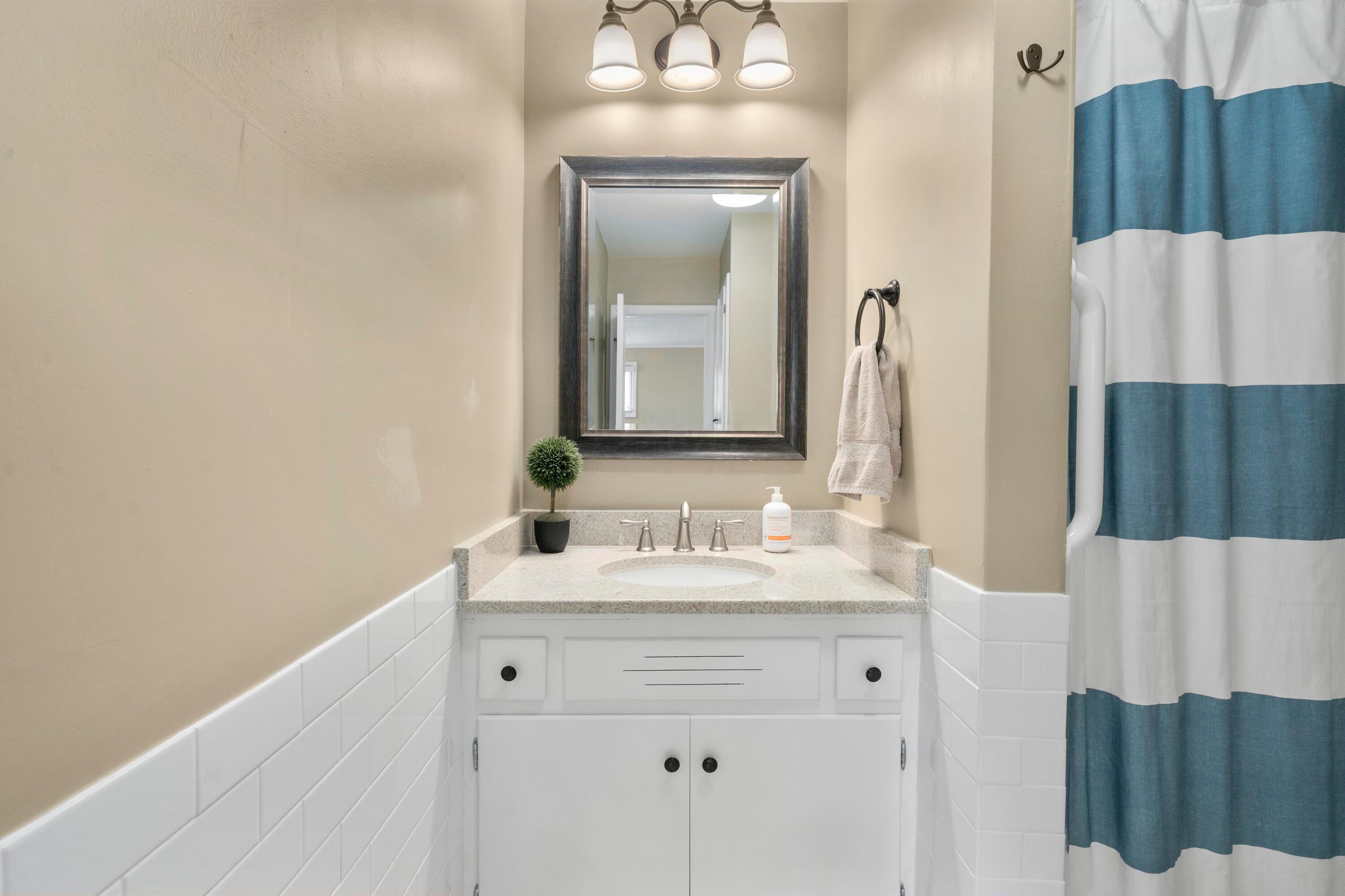 859 South Remington Road Bexley, OH 43209 - Photo 31 of 64 DSC05841