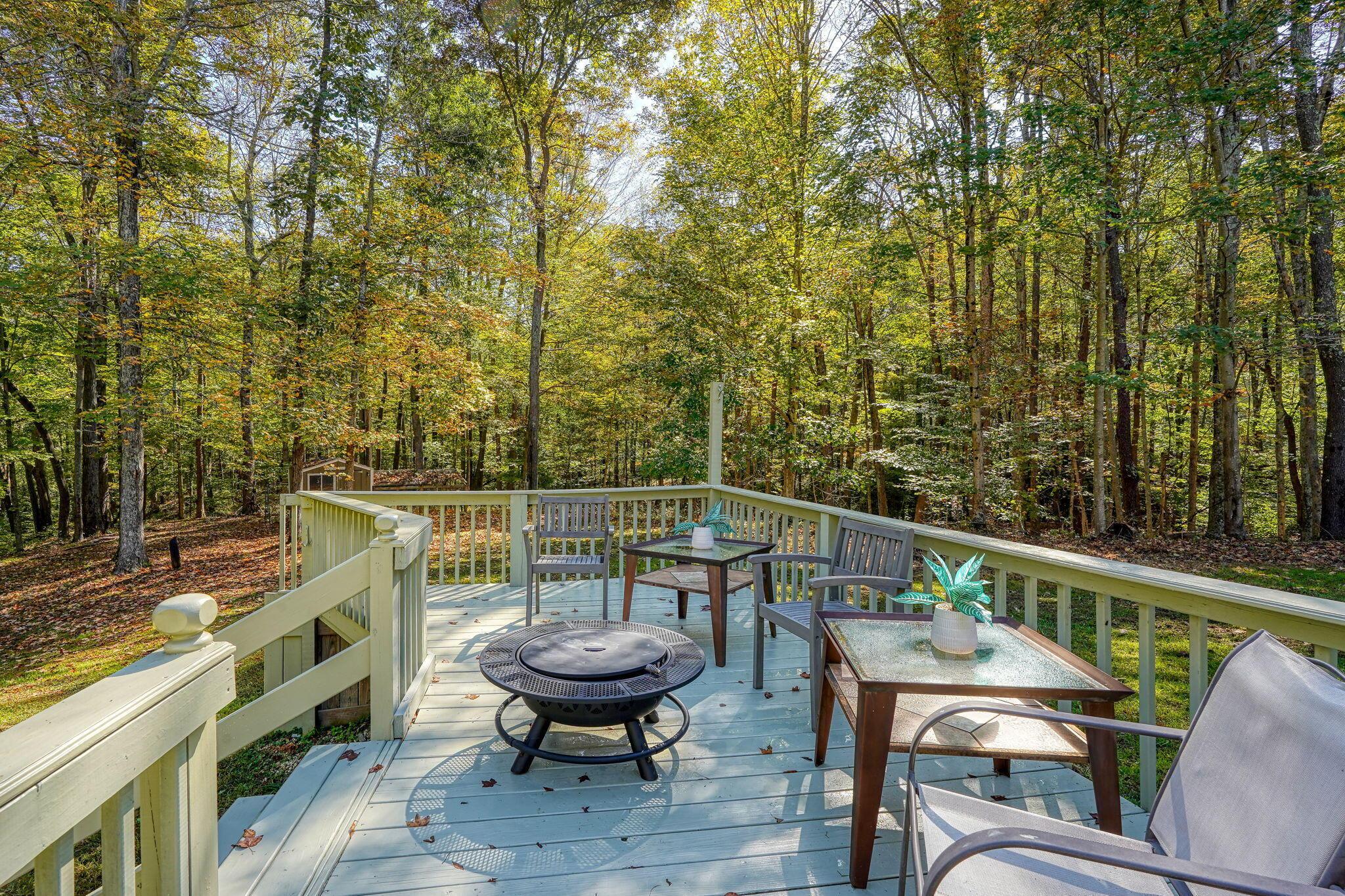 1408 Hanley Road Jackson, OH 45640 - Photo 48 of 54 46. Deck (5)