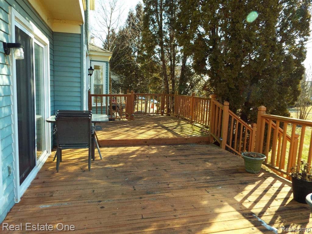 44937 Lemont Road Canton, MI 48187 - Photo 41 of 43