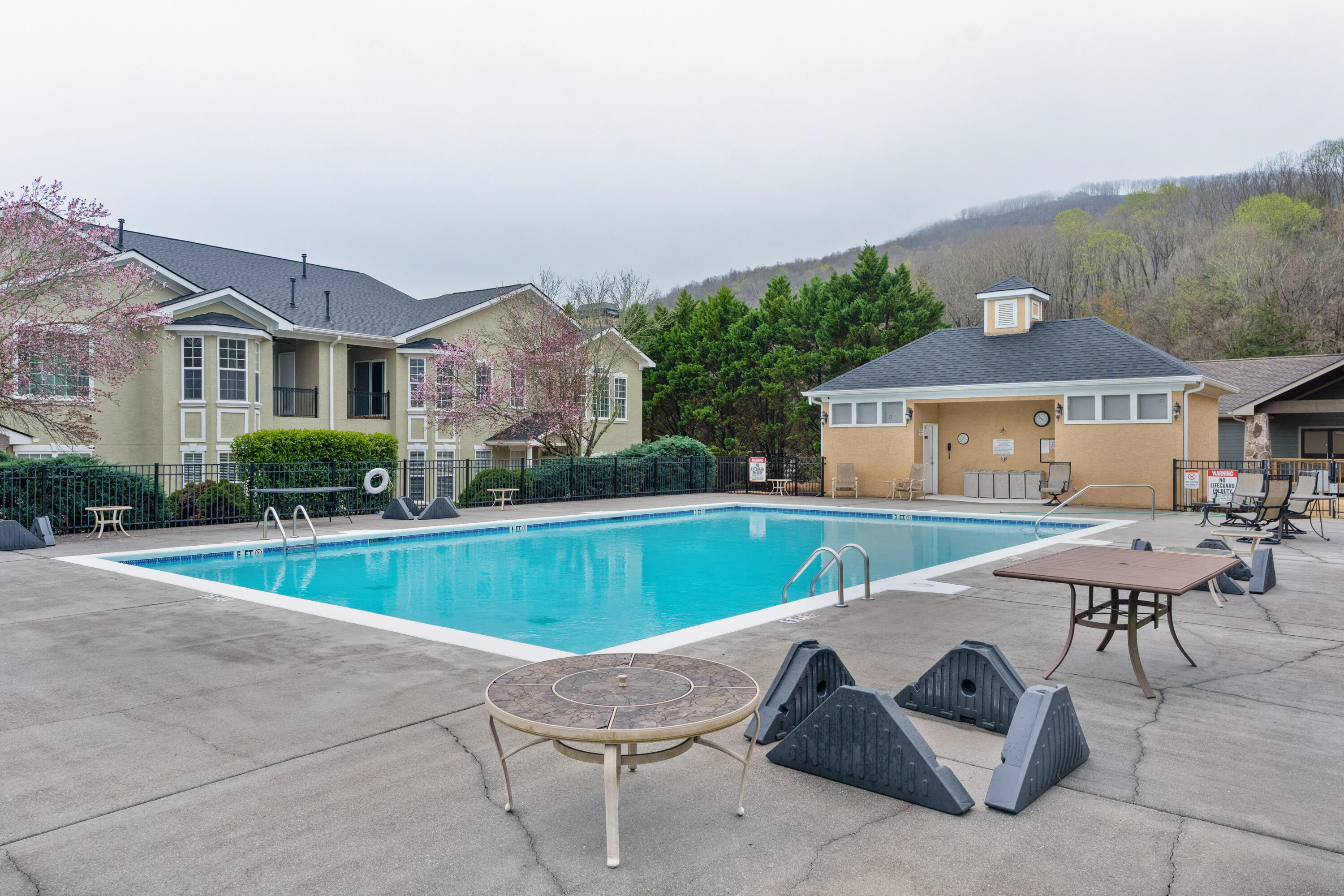 412 Renaissance Court Chattanooga, TN 37419 - Photo 29 of 35 21 - 412 Renaissance Ct - Exterior