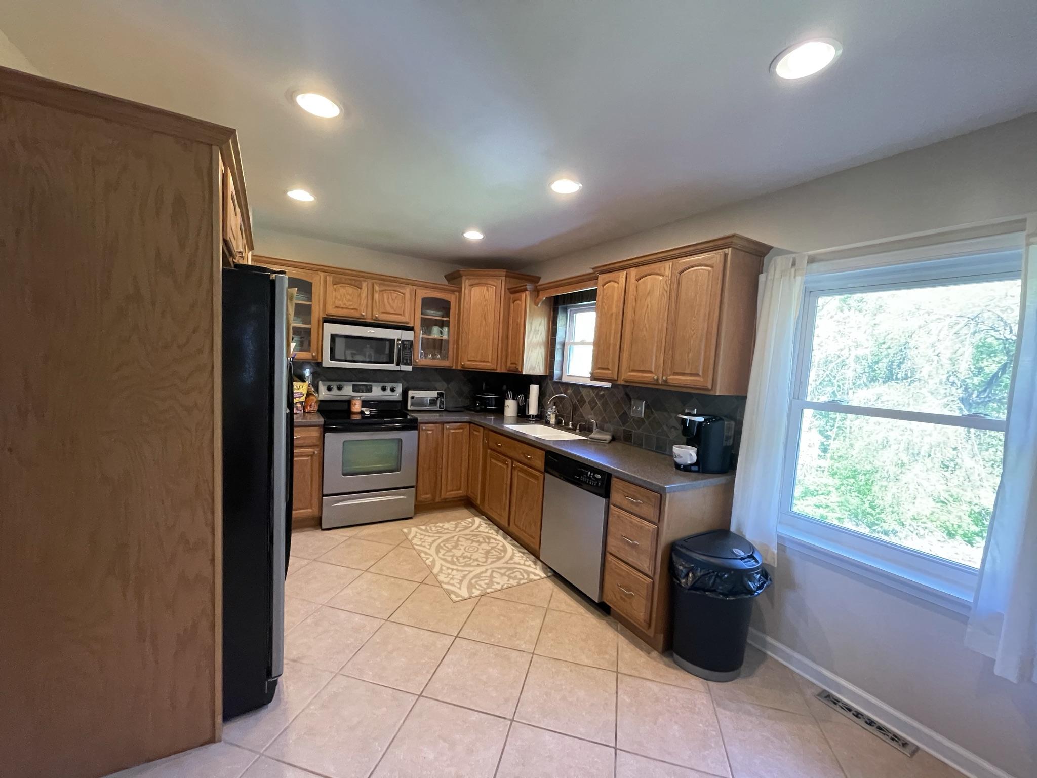 301 Ridge Road Troutville, VA 24175 - Photo 4 of 14 IMG_6415