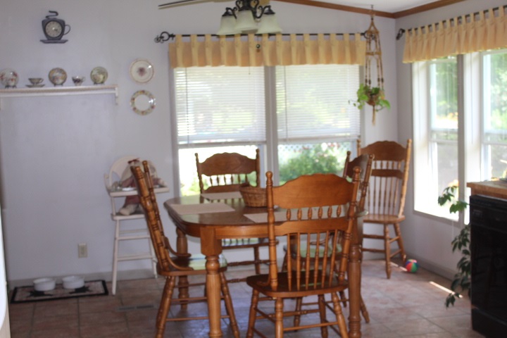 6280 Farrand Road Clio, MI 48420 - Photo 7 of 25 31387358-6.JPG
