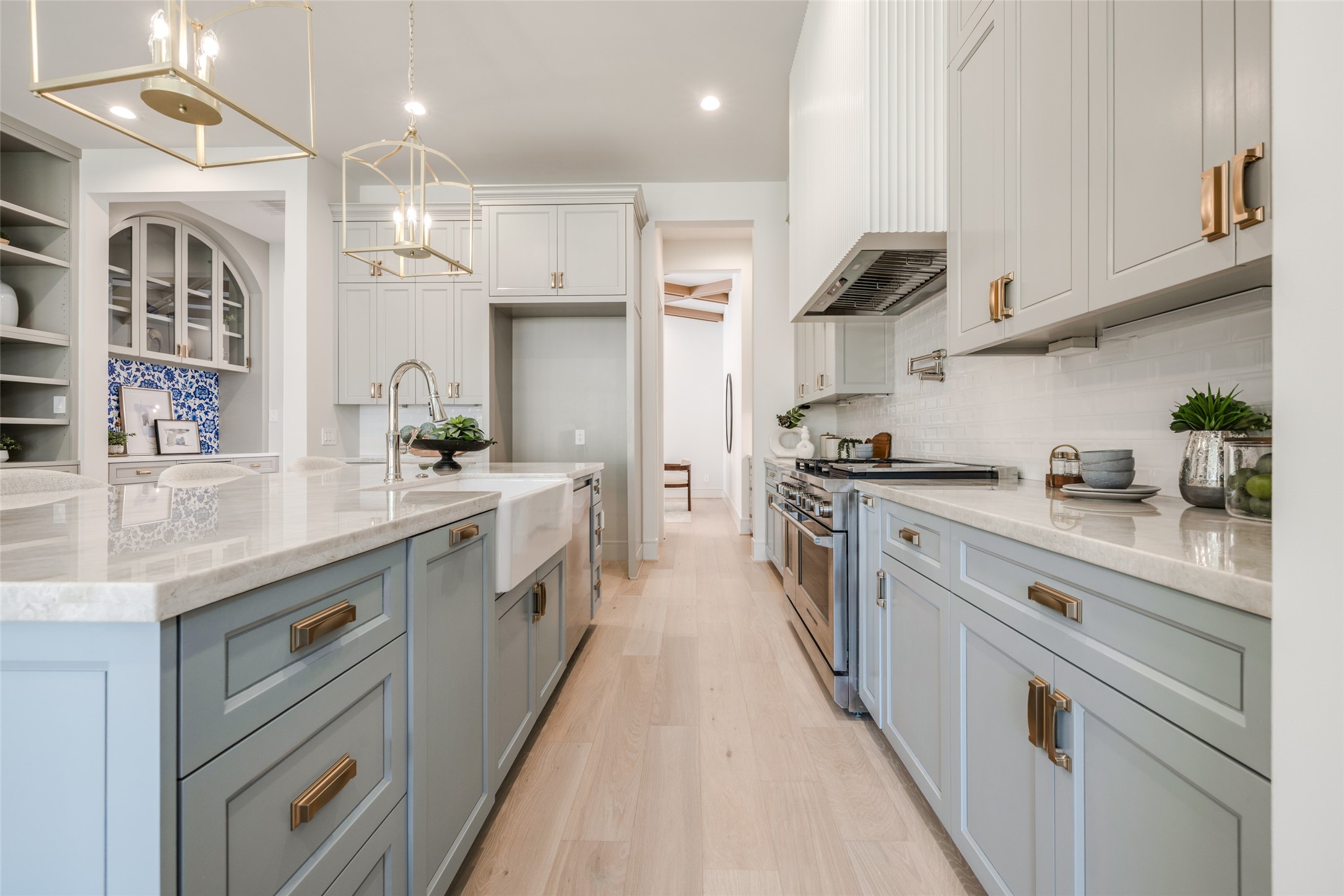 1824 Marshall Street Houston, TX 77098 - Photo 12 of 45