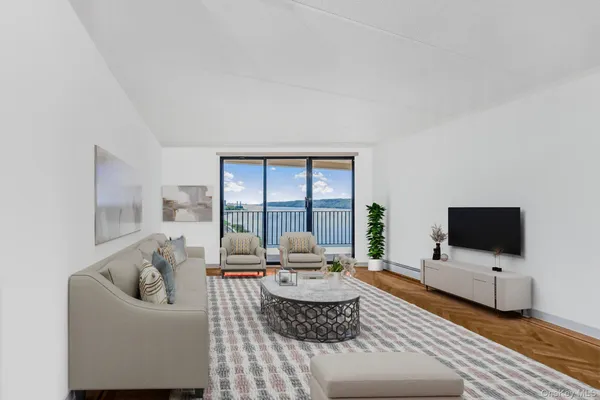 $479,000 | 1155 Warburton Avenue, Unit 12S, Yonkers, NY 10701