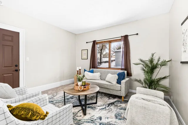 $249,000 | 115 17th Street, Cloquet, MN 55720