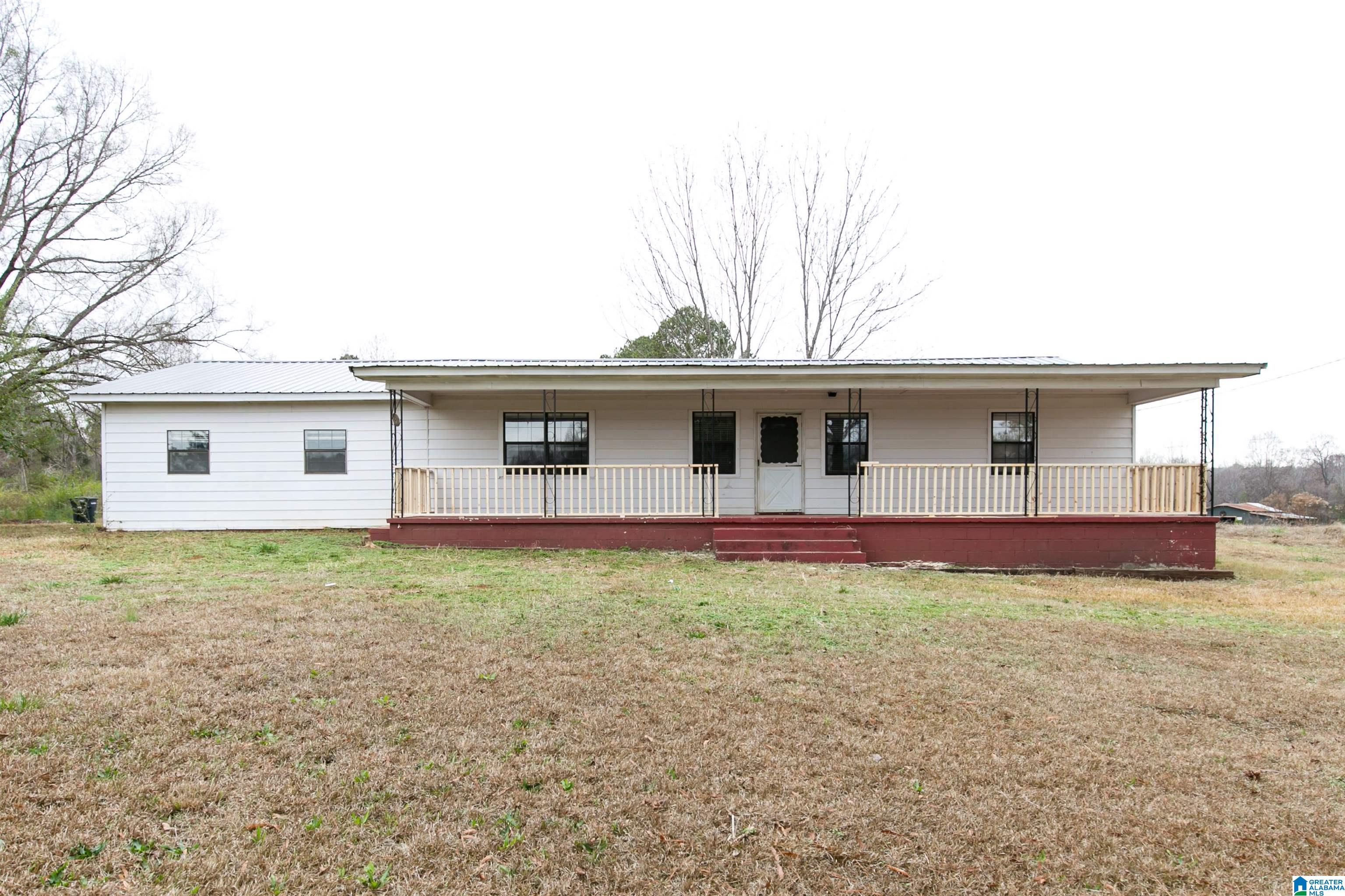 2670 Mooney Road Columbiana, AL 35051 - Photo 2 of 26