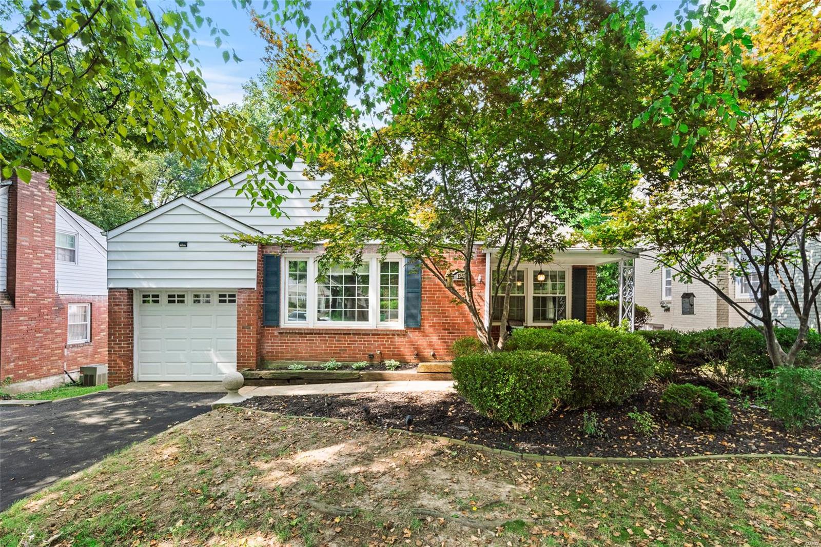 1349 North Berry Road St. Louis, MO 63122 - Photo 1 of 37 Gallery Image 1
