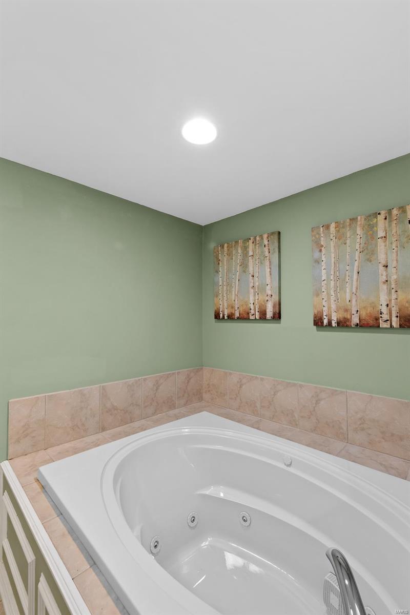 1349 North Berry Road St. Louis, MO 63122 - Photo 31 of 37 Gallery Image 31