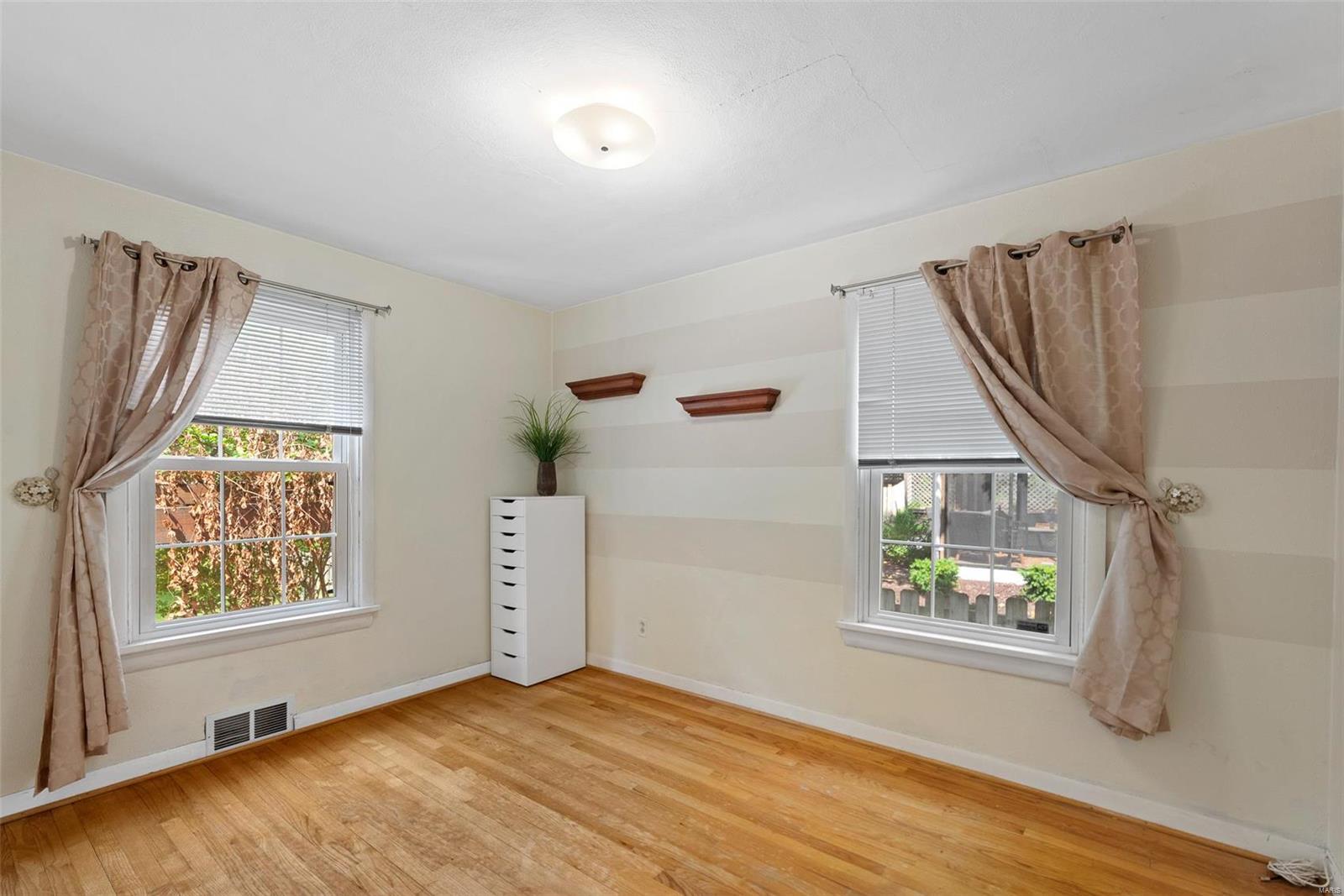 1349 North Berry Road St. Louis, MO 63122 - Photo 9 of 37 Gallery Image 9