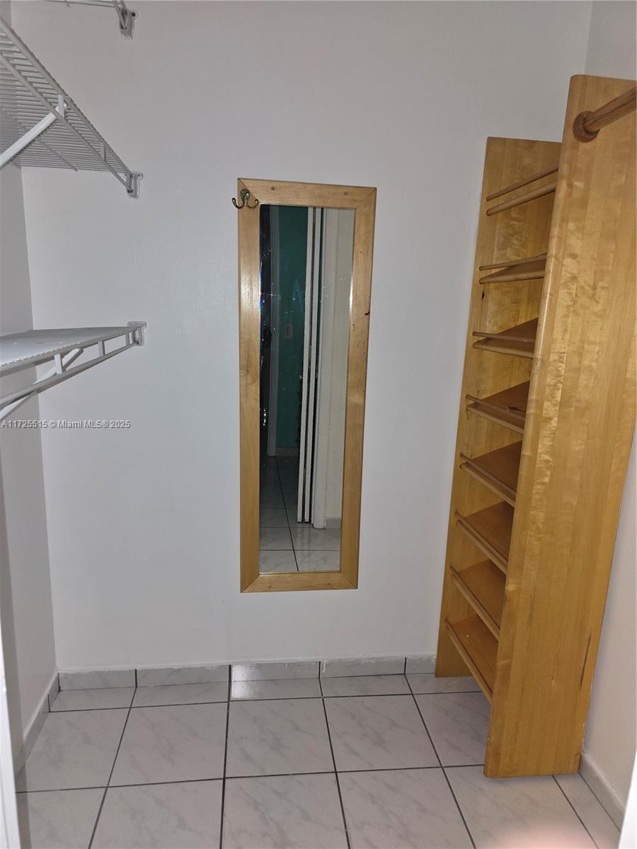 Fountainebleau Miami, FL 33172 - Photo 18 of 28 a view of front door