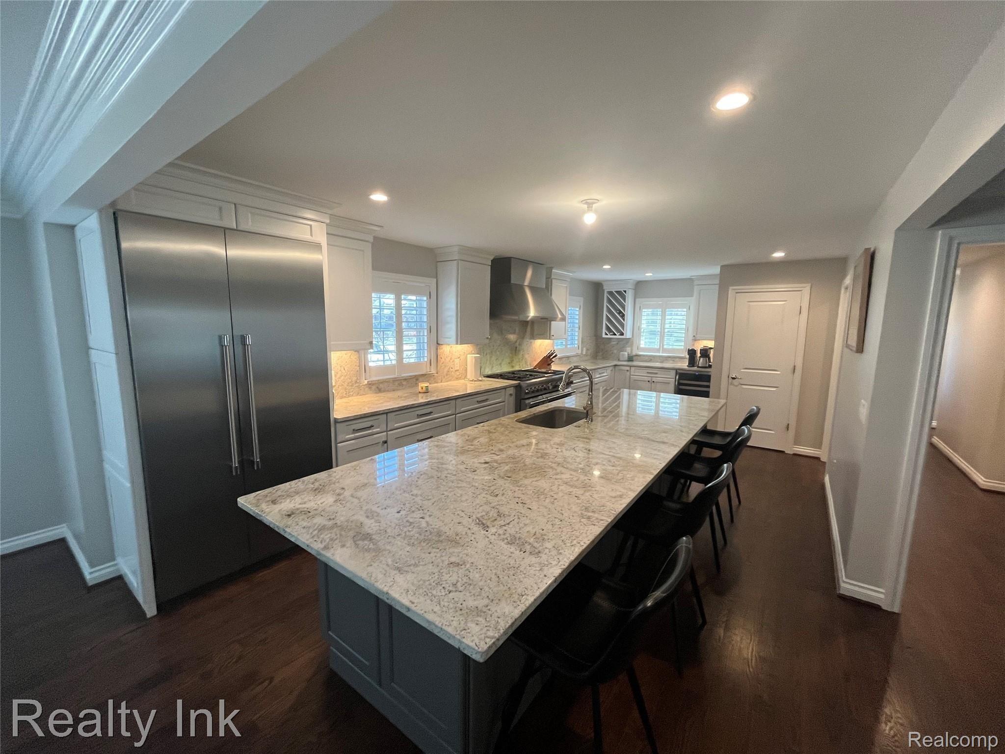 55 Stephens Road Grosse Pointe, MI 48236 - Photo 6 of 35 7E9F0FA9-1C72-4745-AB17-EDFF9BBFF42D.jpeg