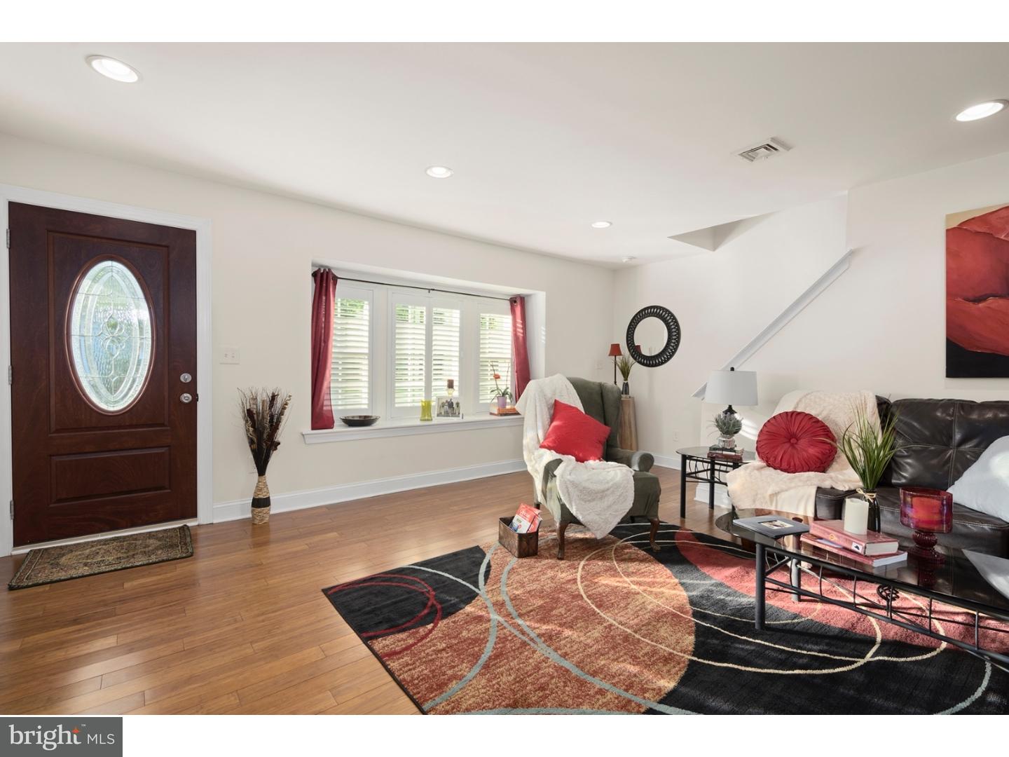 410 Mercer Street Hamilton, NJ 08690 - Photo 4 of 25 Great Room