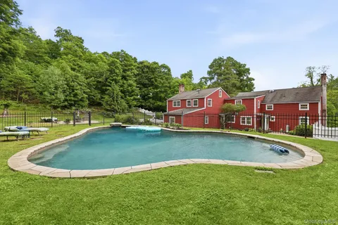 $1,999,999 | 765 King Street, Chappaqua, NY 10514