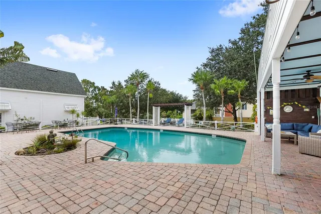 $1,675,000 | 442 East 3rd Avenue, Mount Dora, FL 32757