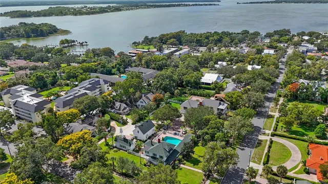 $1,675,000 | 442 East 3rd Avenue, Mount Dora, FL 32757