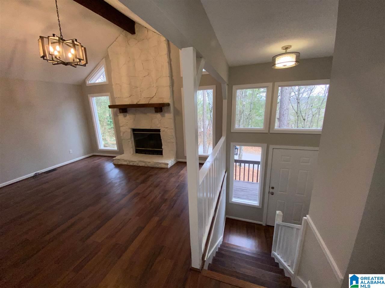 525 Bennett Drive Alabaster, AL 35007 - Photo 4 of 50