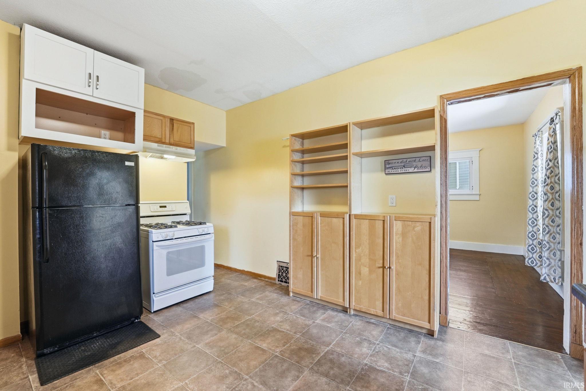 705 Drover Street Huntington, IN 46750 - Photo 20 of 37