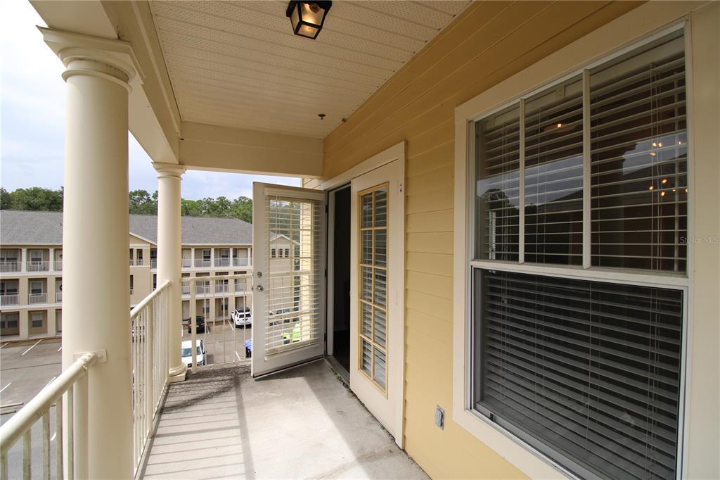 9158 Southwest 51st Road, Unit J303 Gainesville, FL 32608 - Photo 11 of 33