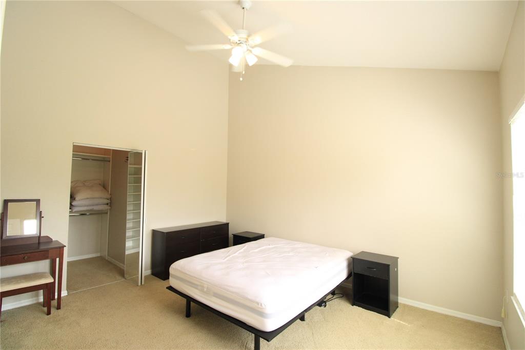 9158 Southwest 51st Road, Unit J303 Gainesville, FL 32608 - Photo 14 of 33