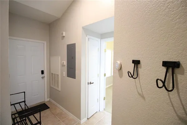 $1,900 | 9158 Southwest 51st Road, Unit J303, Gainesville, FL 32608