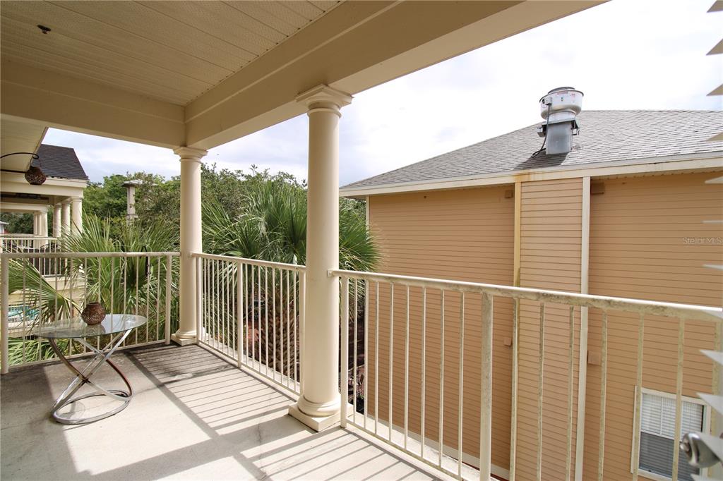 9158 Southwest 51st Road, Unit J303 Gainesville, FL 32608 - Photo 10 of 33