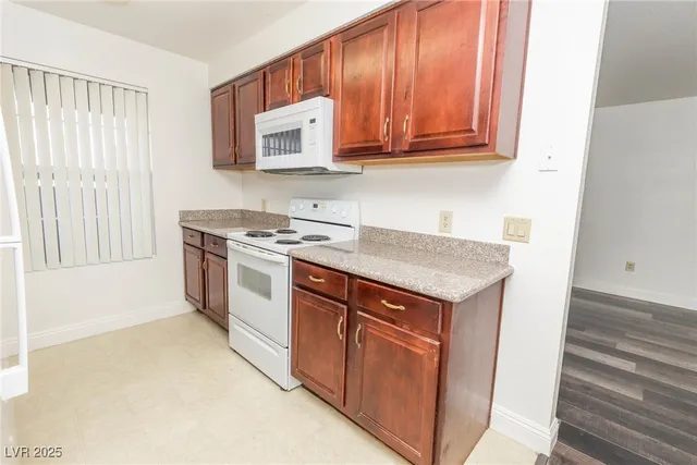 $1,200 | 2606 South Durango Drive, Unit 104, Las Vegas, NV 89117