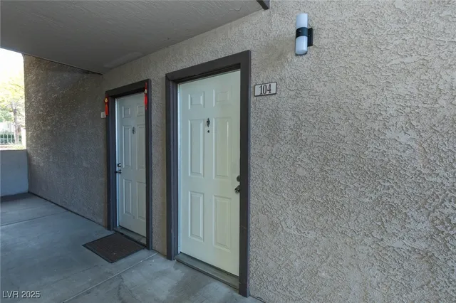 $1,200 | 2606 South Durango Drive, Unit 104, Las Vegas, NV 89117